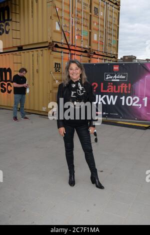 Suzi Quatro (Susan Kay Quatro), US-amerikanische Rockmusikerin, Dokumentarfilm 'Suzi Q', Autokino 'bewegte Zeiten', Zeit Kino, 16.07.2020 Stockfoto