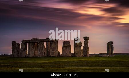 Stonehenge, Sunset, Salisbury Plain, Wiltshire, England, Großbritannien Stockfoto