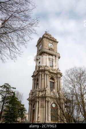 Barocker Uhrenturm von Dolmabahce, Dolmabahce, Besiktas, Istanbul, Türkei Stockfoto