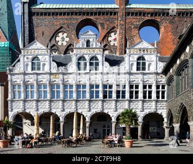 Historisches Rathaus, Renaissance-Giebel am Markt, Lübeck, Schleswig-Holstein, Deutschland Stockfoto