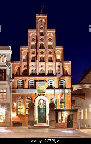 Haus der Schiffergesellschaft, Gildenhaus der Schiffer und Segler, Stufengiebel im Stil der Backsteinrenaissance, Breite Straße Stockfoto