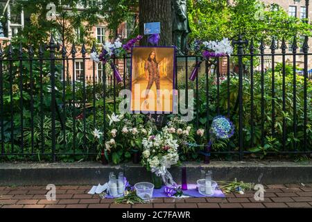 Anerkennung transnationaler schwarzer Geschichte im Stonewall Inn. Stockfoto