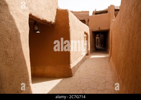 Ushaiger, Ar Riad in Saudi-Arabien. Ein traditionelles restauriertes Dorf aus Ziegelsteinen. Ushaiger ist eines der Heritage Dörfer im Königreich Sa Stockfoto