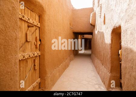 Ushaiger, Ar Riad in Saudi-Arabien. Ein traditionelles restauriertes Dorf aus Ziegelsteinen. Ushaiger ist eines der Heritage Dörfer im Königreich Sa Stockfoto