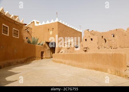 Ushaiger, Ar Riad in Saudi-Arabien. Ein traditionelles restauriertes Dorf aus Ziegelsteinen. Ushaiger ist eines der Heritage Dörfer im Königreich Sa Stockfoto