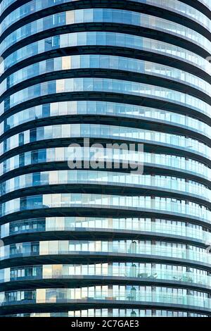 Nahaufnahme des Arena Tower, Canary Wharf, London. Stockfoto