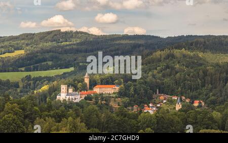 Schloss Rozmberk - Schloss Rosenberg - in Südböhmen in der Nähe von Rozmberk nad Vltavou, Tschechische Republik Stockfoto