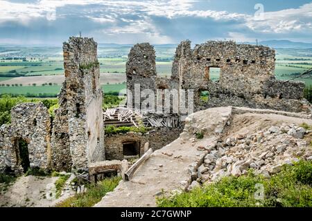 Oponice Burgruinen, Slowakische republik, Europa. Reiseziel. Stockfoto