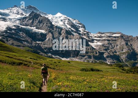 Beeindruckende Landschaft unterhalb der Kleinen Scheidegg im Berner Oberland, Schweiz Stockfoto