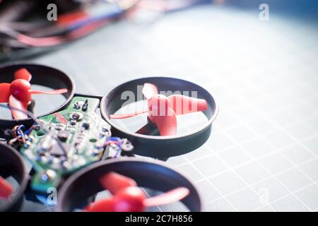 Verschiedene Teile des Mikrokopters Stockfoto