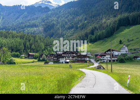 Europa, Österreich, Tirol, Ötztal Alpen, Ötztal, Blick auf das Dorf Köfels im Ötztal Stockfoto