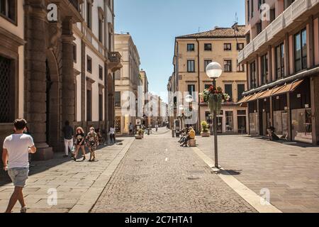 Szene im echten Leben in Padua Straße mit Menschen 9 Stockfoto