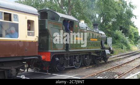 Dampflokomotive 5239 Goliath, die als Teil der Dartmouth Steam Railway in Paignton, Devon, England, UK, arbeitet. Stockfoto
