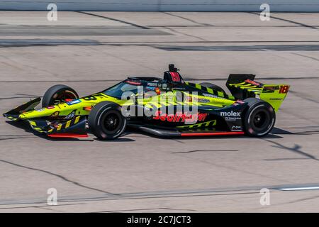 Newton, Iowa, USA. Juli 2020. SANTINO FERRUCCI (18) aus den Vereinigten Staaten übt für die Iowa INDYCAR 250 auf dem Iowa Speedway in Newton, Iowa. Quelle: Walter G Arce SR Grindstone Medi/ASP/ZUMA Wire/Alamy Live News Stockfoto