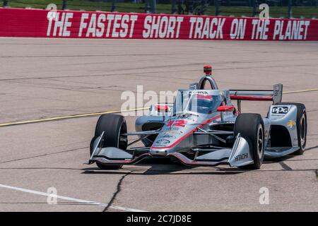 Newton, Iowa, USA. Juli 2020. WILL POWER (12) von Toowoomba, Australien, übt für die Iowa INDYCAR 250 auf dem Iowa Speedway in Newton, Iowa. Quelle: Walter G Arce SR Grindstone Medi/ASP/ZUMA Wire/Alamy Live News Stockfoto