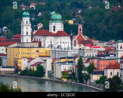 Blick auf Altstadt und Dom, Passau, Bayern, Deutschland Stockfoto