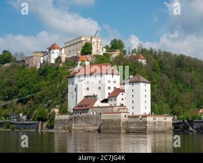 Feste Ober- und Unterhausburg am Dreiflüsseck, Passau, Bayern, Deutschland Stockfoto