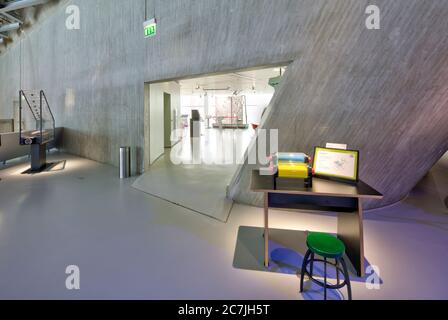 Phaeno, Museum, Wissenschaftszentrum, Zaha Hadid, Innenarchitektur, Wolfsburg, Niedersachsen, Deutschland, Europa Stockfoto