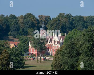 Neues Schloss, Muskauer Park, UNESCO-Weltkulturerbe, Bad Muskau, Oberlausitz, Sachsen, Deutschland Stockfoto