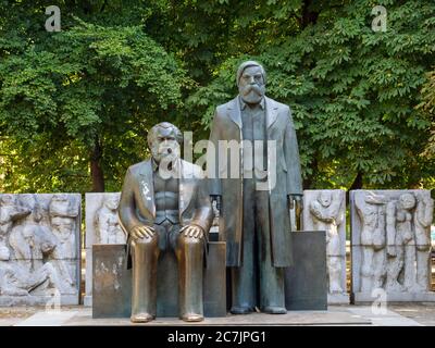 Marx und Lenin Denkmal, Berlin, Deutschland Stockfoto