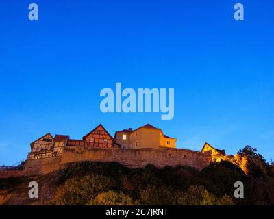 Munzenberg bei Dämmerung, Quedlinburg, UNESCO-Weltkulturerbe, Sachsen-Anhalt, Deutschland Stockfoto