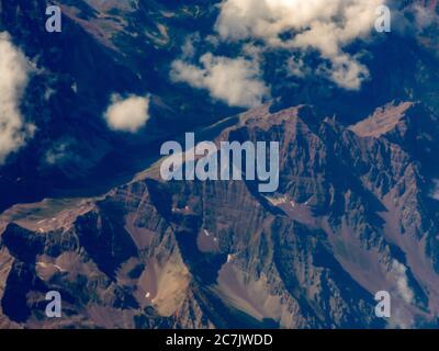 Luftaufnahme der Rocky Mountains bei Thunder Butte, nordwestlich von Colorado Springs, Colorado Stockfoto