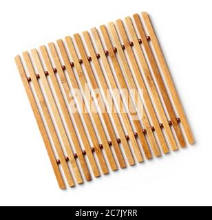 Dekorative Holzpalette isoliert auf weißem Hintergrund, Draufsicht Stockfoto