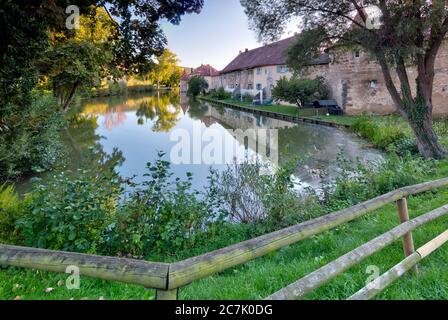 Seeweiher, alte Stadtmauer, Altstadt, Weissenburg, Franken, Bayern, Deutschland Stockfoto