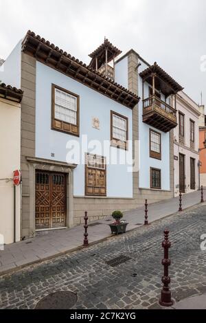 Hausreihe in Calle Carrera del Escultor Estevez, La Orotava, Teneriffa, Kanarische Inseln, Spanien Stockfoto