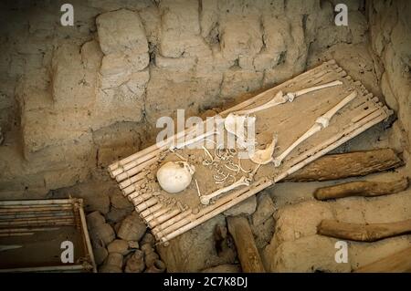 Huaca Rajada und die königlichen Gräber des Herrn von Sipan. Eine archäologische Stätte in der Nähe von Chiclayo, Peru. Stockfoto