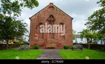 Parkgate, Wirral, UK: 17. Jun 2020: St. Thomas' Church, ist eine Kirche der Leichtigkeit in der Gemeinde Neston. Die Kirche ist vor Ort als "Fisherman's C bekannt Stockfoto