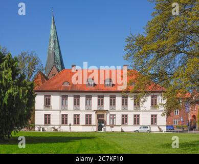 Staatliche Bibliothek in der ehemaligen Kavalierhaus, Eutin, Schleswig-Holstein, Deutschland, Europa Stockfoto