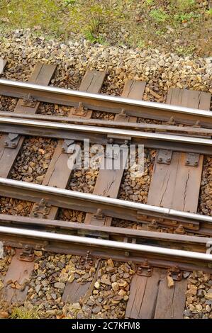 Nahaufnahme der Holzschienen eines Trainieren Stockfoto