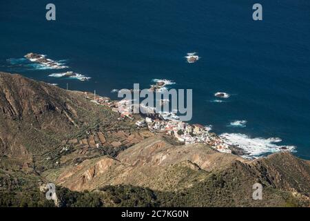 Anaga-Gebirge mit Blick auf Almaciga an der Atlantikküste, Teneriffa, Kanarische Inseln, Spanien Stockfoto