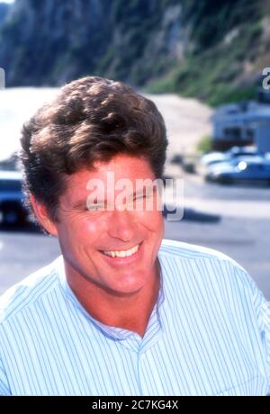 Malibu, California, USA 18. Januar 1996 (Exklusiv) Schauspieler David Hasselhoff posiert am Set von Baywatch am 18. Januar 1996 in Malibu, Kalifornien, USA. Foto von Barry King/Alamy Stockfoto Stockfoto