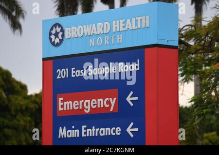 Fort Lauderdale, FL, USA. Juli 2020. Eine allgemeine Ansicht des Broward Health Hospital, da Florida's Department of Health am Freitag 11,000 neue Fälle von COVID-19 an einem einzigen Tag am 17. Juli 2020 in Fort Lauderdale, Florida, bestätigte. Kredit: Mpi04/Media Punch/Alamy Live Nachrichten Stockfoto