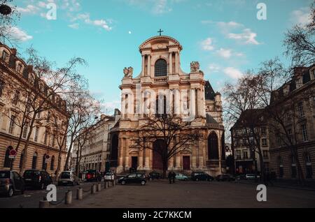 Schöne Aufnahme von Église Saint-Gervais in Paris, Frankreich Stockfoto