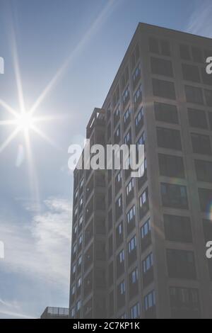 Leben, leben und arbeiten Sie modern in München, der bayerischen Landeshauptstadt an der Isar. Stockfoto