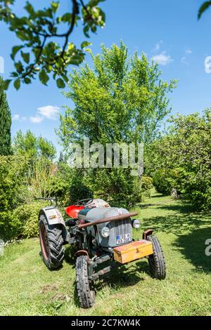 Michelstadt, Hessen, Deutschland., Traktor, Eicher Modell EM 200 Tiger, Baujahr 1962, 28 PS, Hubraum 1998 ccm. Stockfoto