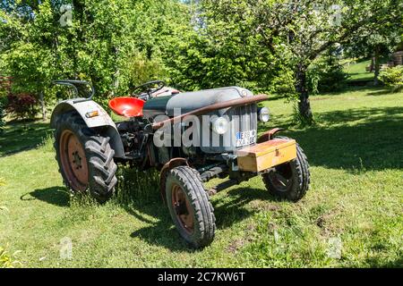 Michelstadt, Hessen, Deutschland., Traktor, Eicher Modell EM 200 Tiger, Baujahr 1962, 28 PS, Hubraum 1998 ccm. Stockfoto