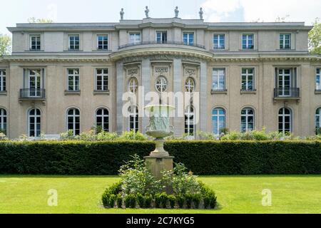 Berlin, Wannsee, Haus der Wannsee-Konferenz, Seeseite Stockfoto