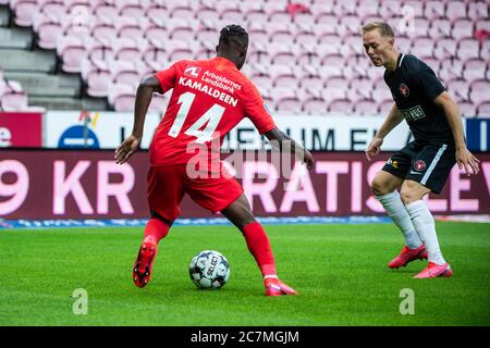 Herning, Dänemark. Juli 2020. Kamal-Deen Sulemana (14) des FC Nordsjaelland beim 3F Superliga-Spiel zwischen FC Midtjylland und FC Nordsjaelland in der MCH Arena in Herning. (Foto Kredit: Gonzales Foto/Alamy Live News Stockfoto