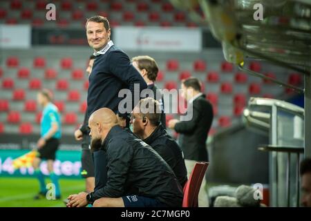 Herning, Dänemark. Juli 2020. Manager Brian Priske vom FC Midtjylland beim 3F Superliga-Spiel zwischen FC Midtjylland und FC Nordsjaelland in der MCH Arena in Herning. (Foto Kredit: Gonzales Foto/Alamy Live News Stockfoto