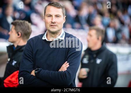 Herning, Dänemark. Juli 2020. Manager Brian Priske vom FC Midtjylland vor dem 3F Superliga-Spiel zwischen FC Midtjylland und FC Nordsjaelland in der MCH Arena in Herning. (Foto Kredit: Gonzales Foto/Alamy Live News Stockfoto