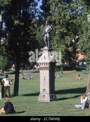 ESCULTURA DE BENJAMIN FRANKLIN EN EL PARQUE WASHINGTON SQUARE. Lage: AUSSEN. SAN FRANCISCO-KALIFORNIEN. Stockfoto