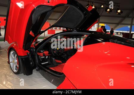 MUGELLO, IT, November 2013: Ferrari La Ferrari auf dem Kurs Mugello während des Finali Mondiali Ferrari 2013. Italien. Stockfoto