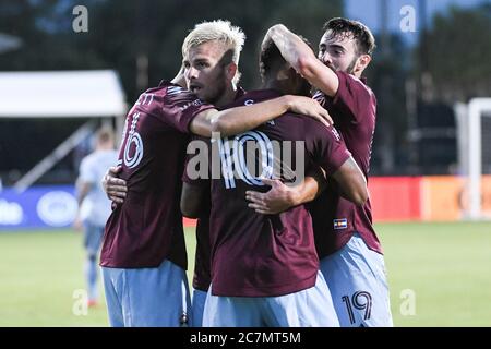 Orlando, Florida, USA. Juli 2020. Spieler von Colorado Rapids feiern das Tor beim MLS is Back Turnier in der ESPN Wild World of Sports in Orlando Florida USA am Freitag, 17. Juli 2020. Bildnachweis: Marty Jean-Louis Kredit: Marty Jean-Louis/Alamy Live Nachrichten Stockfoto