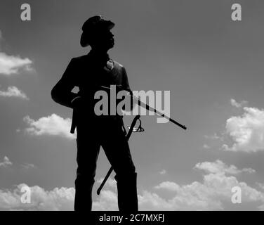 Eine Silhouette eines Bürgerkriegs-Soldaten, Teil eines Denkmals im Gettysburg National Park in Pennsylvania. Stockfoto