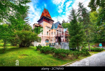 Schloss Pelisor Sommerresidenz in Sinaia, Teil des Komplexes als Schloss Peles. Sinaia, Kreis Prahova, Rumänien Stockfoto