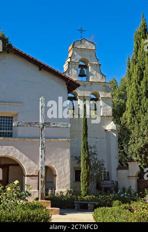 Mission San Juan Bautista, eine spanische Mission, gegründet 1797 von Fermín Lasuén des Franziskanerordens. Die Mission hat ein Museum und Gärten. Stockfoto